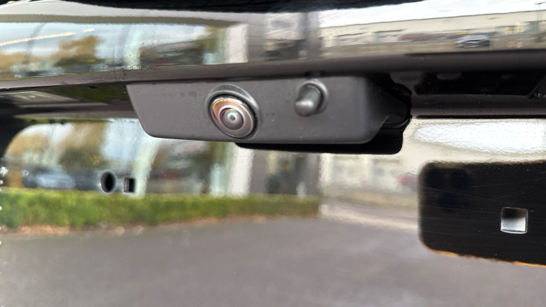 Land Rover Defender 3.0 D250 X-Dynamic SE 90 3dr Auto Diesel Estate